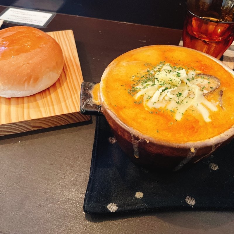 シチュウとパン(TOROIKA)