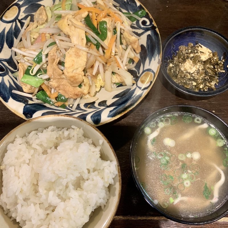 日替り定食（ふーちゃんぷる）(沖縄倶楽部 源さん)