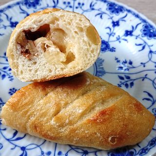 くるみカマンベール(Boulangerie Miyo)