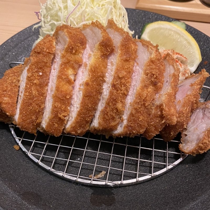 上ロースかつ（250g）(とんかつ都)