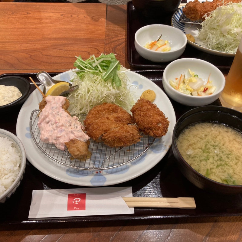 ご飯キャベツはおかわりできます(とんかつ田 一之江店)