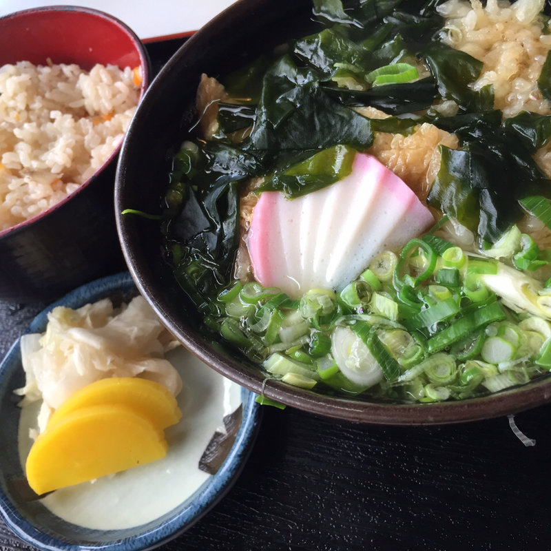 うどん定食(手打ちうどん専門店 加登多 )