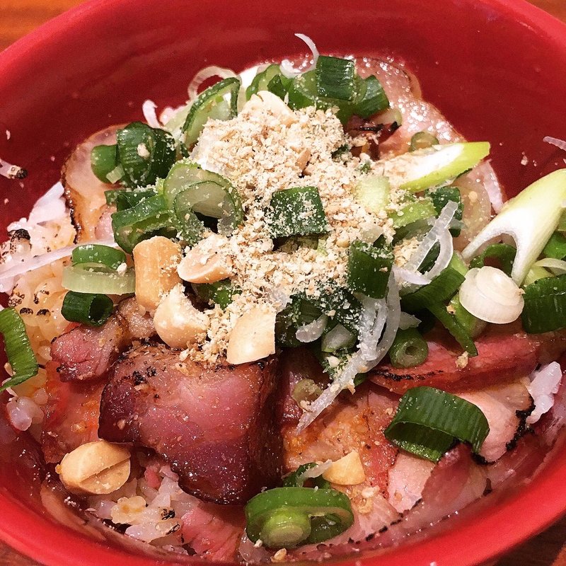 炙りチャーシュー丼(ラーメンめろう )