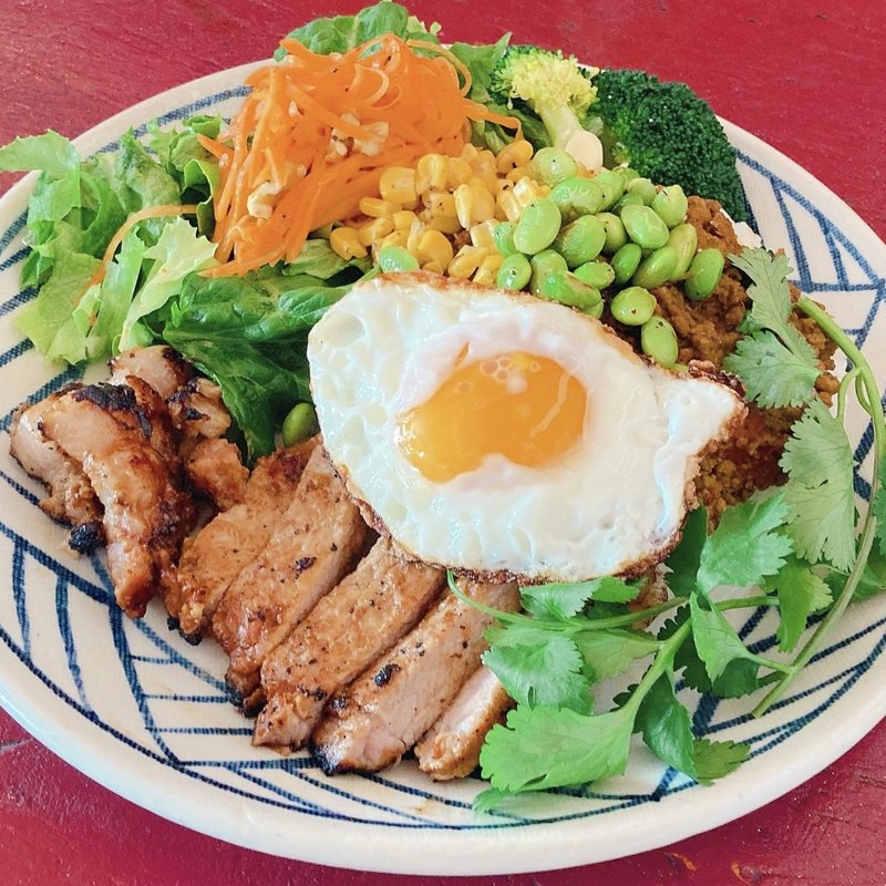 Cセット（A＋B MIXスペシャルカレー）(SPICE CURRY DAISY)