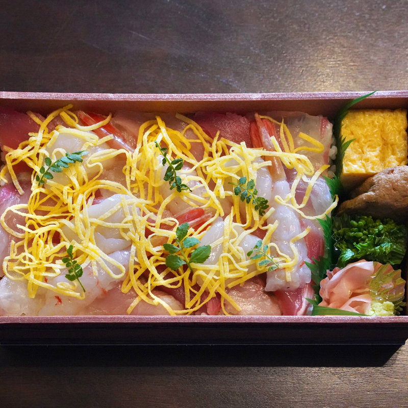 季節の海鮮ちらし膳(お持ち帰りメニュー)(はる壱)