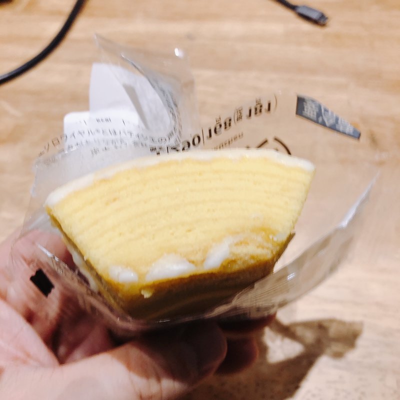 しっとりバウムクーヘン(セブン-イレブン 台東柳橋２丁目店)