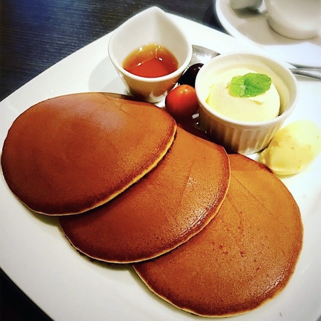 焼き立て三笠パンケーキ 文明堂カフェ Bunmeido Cafe の口コミ一覧 おいしい一皿が集まるグルメコミュニティサービス Sarah