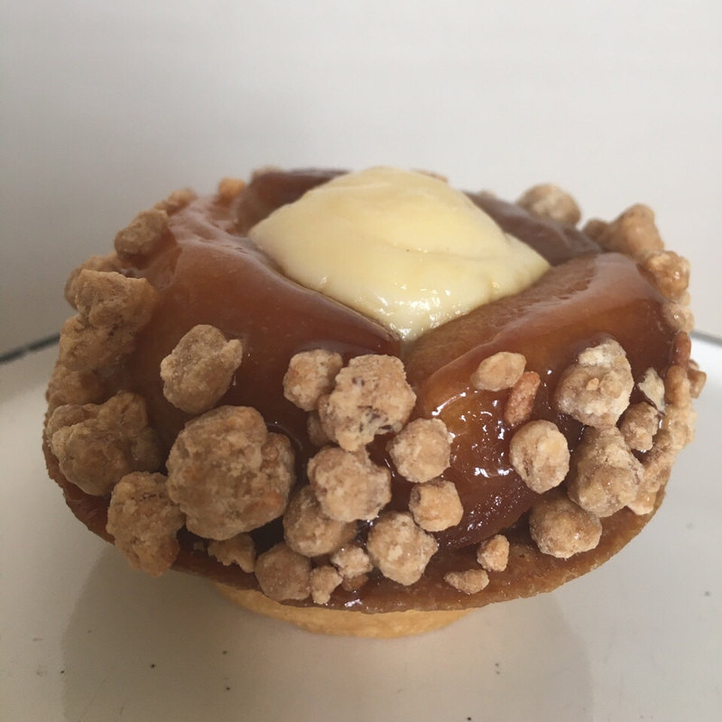 キャラメルりんごのチーズタルトタタン(ベイク チーズタルト )