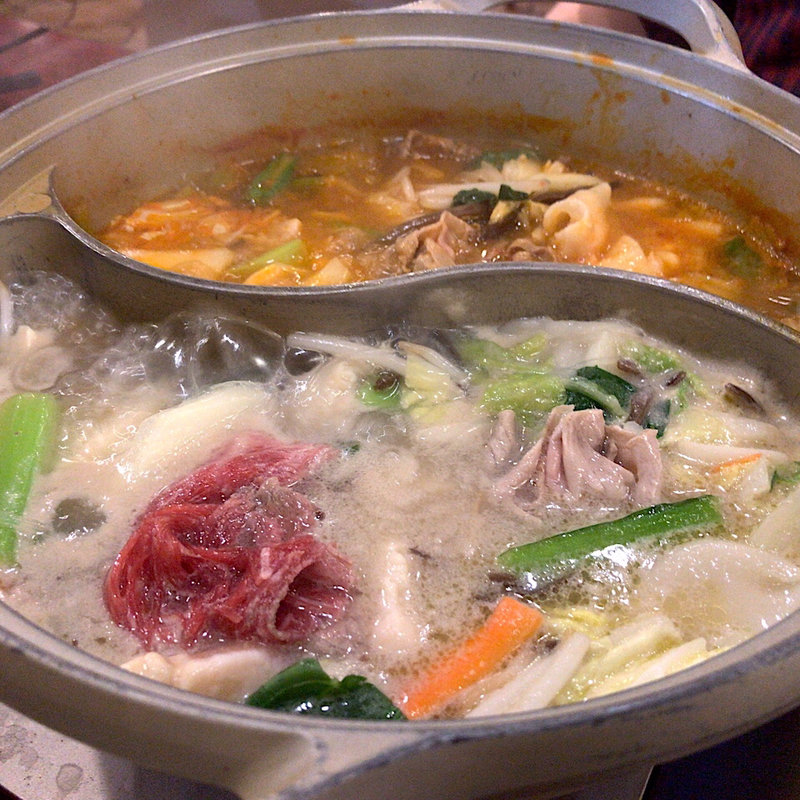 火鍋プレミアムしゃぶしゃぶセット 牛・豚コース(バーミヤン 津北店 )