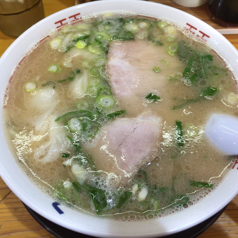 ワンタン麺(ふくちゃんラーメン英美（ひでみ）)