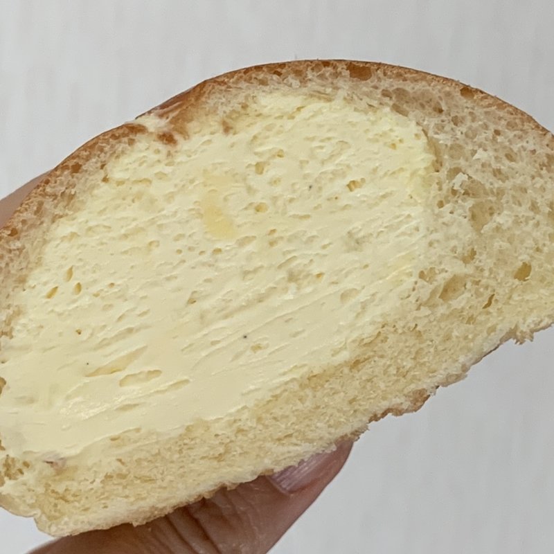 クリームパン(カトウパン)