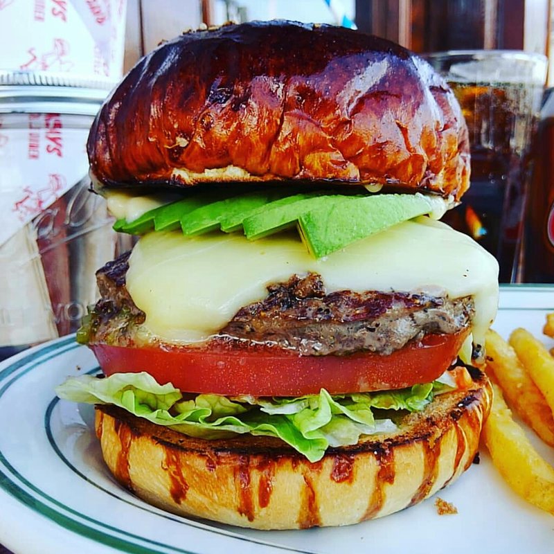 アボカドモッツァレラバーガー(RAYS LITTLE DINER (レイズリトルダイナー))