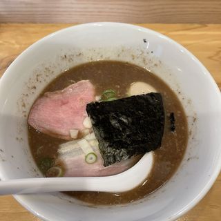 Wスープ（豚骨×魚介）(中華蕎麦 丸蔵)