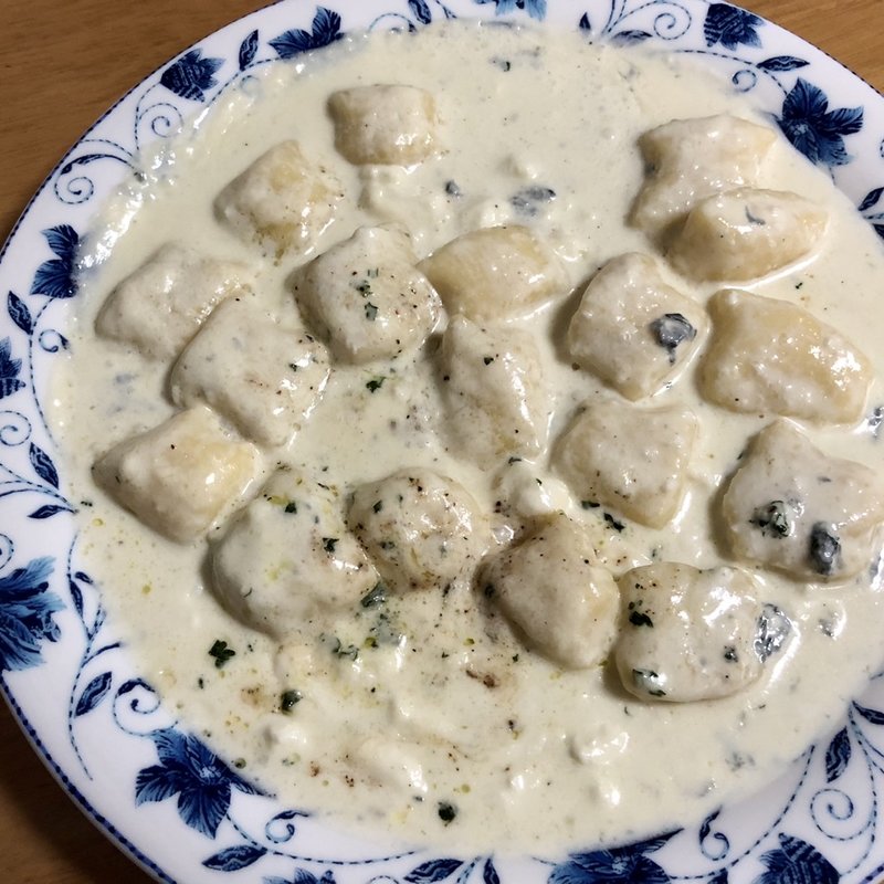 ニョッキ　クアトロフォルマッジ(ワイン食堂フレーバー)