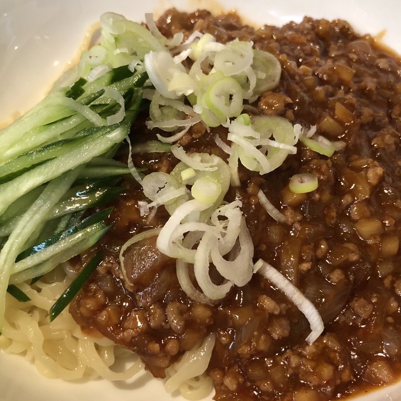 ジャージャー麺(くまい)