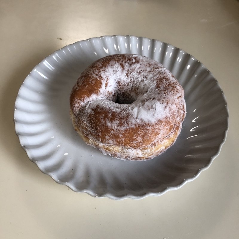 プレーンドーナツ(ブーランジェリー　ラ・テール （ＢＯＵＬＡＮＧＥＲＩＥ　LA TERRE）)