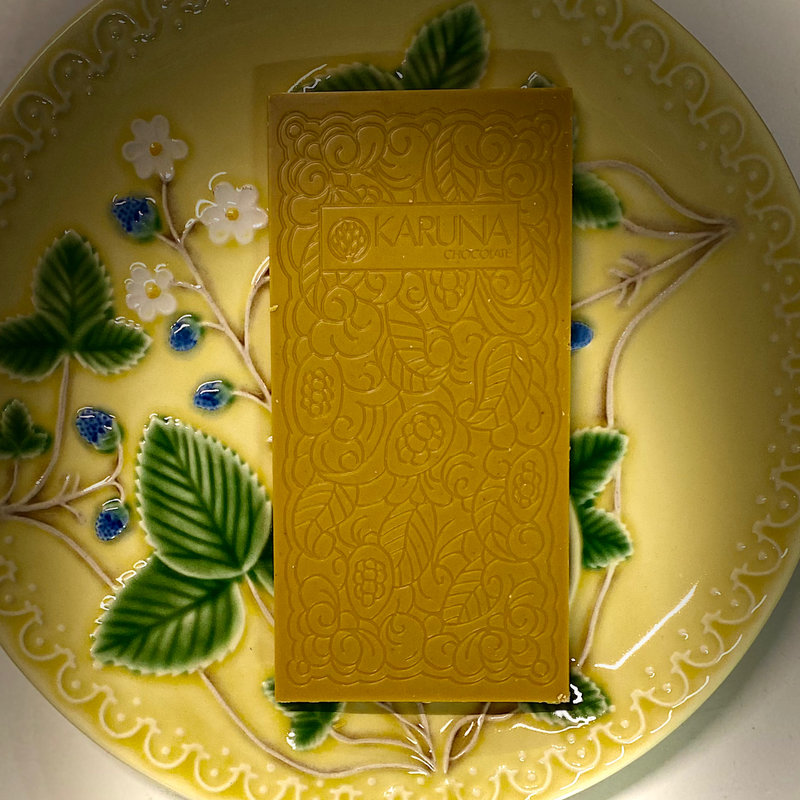 KARUNA CHOCOLATE /ホワイト オリヴェッロスピノーゾ(サロン・ドゥ・ショコラ東京2021)