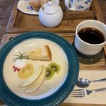 コーヒーとチーズケーキのセット(prato cafe （プラートカフェ）)