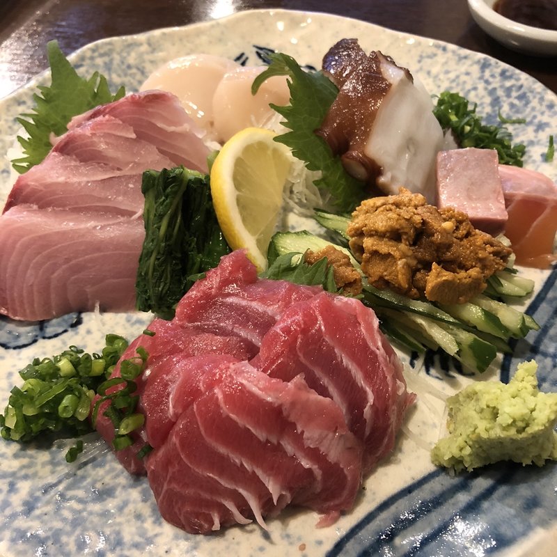 刺身盛り合わせ(鯨の胃袋)