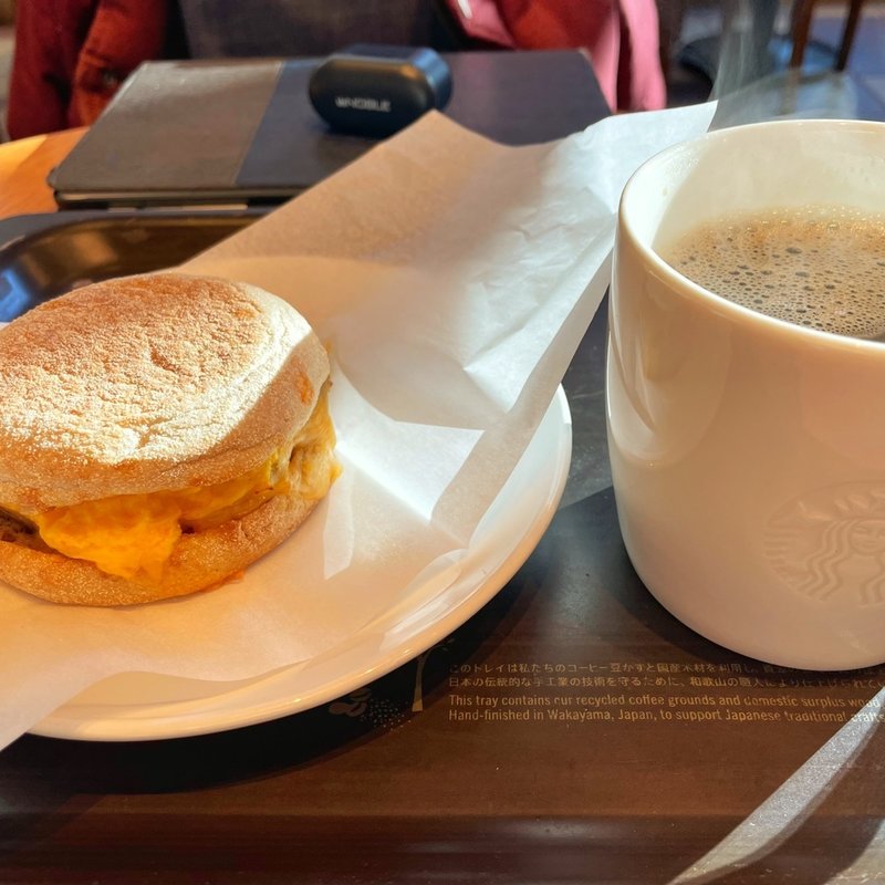 あらびきソーセージ＆スクランブルエッグ イングリッシュマフィン(スターバックス・コーヒー 木場イトーヨーカドー店)