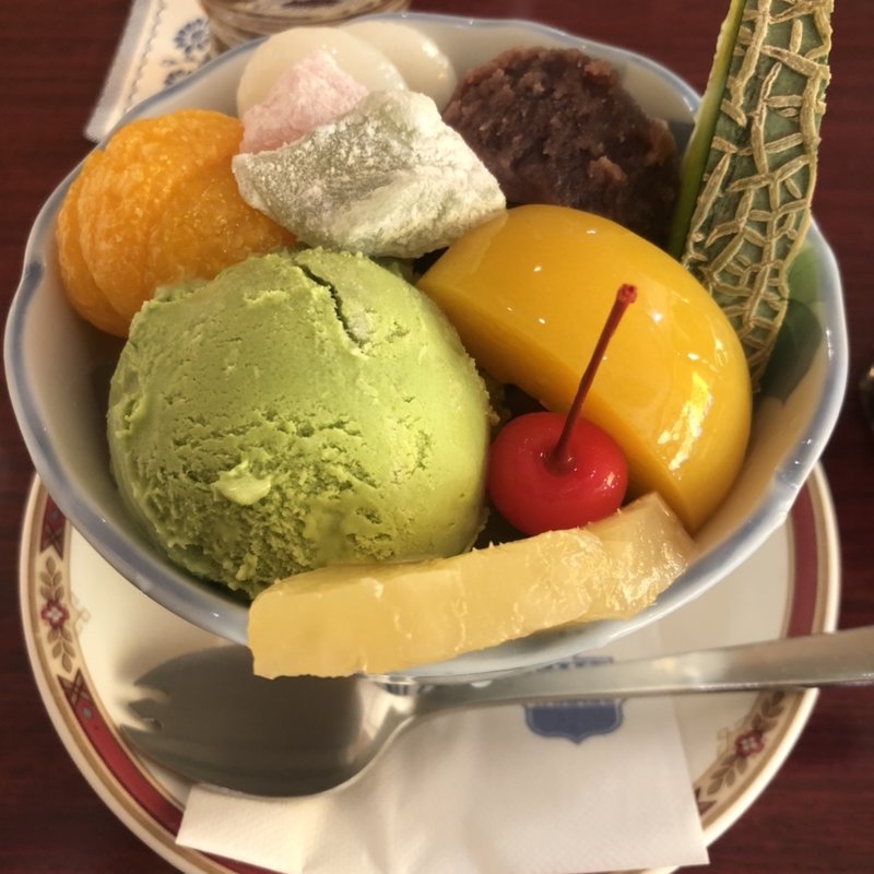 白玉抹茶クリームあんみつ(タカセ洋菓子本店)