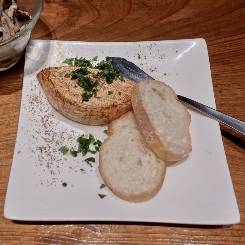 スモークカマンベールチーズ(クラフトビアマーケット 神保町店 （CRAFT BEER MARKET）)