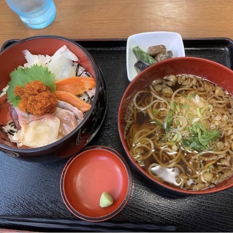 海鮮丼＆温蕎麦セット(秋乃家 )
