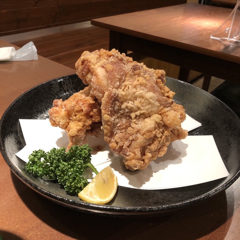 国産やわらか若鳥唐揚げ(AKARI DINING （アカリダイニング）)
