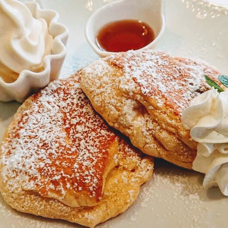 ふわふわスフレパンケーキ(TENSUKE CAFE)