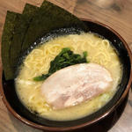 醤油(横浜家系ラーメン真田家)