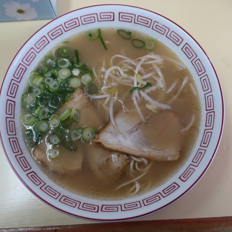 ラーメン(まる八ラーメン )