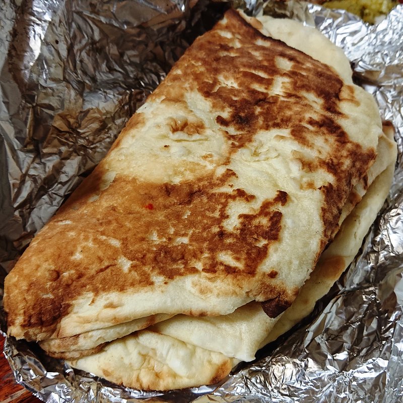 ナン(ガガンのカレー屋さん)