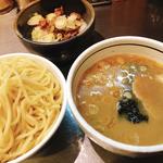 つけ麺とチャーシュー丼(大阪大勝軒 日本橋店)