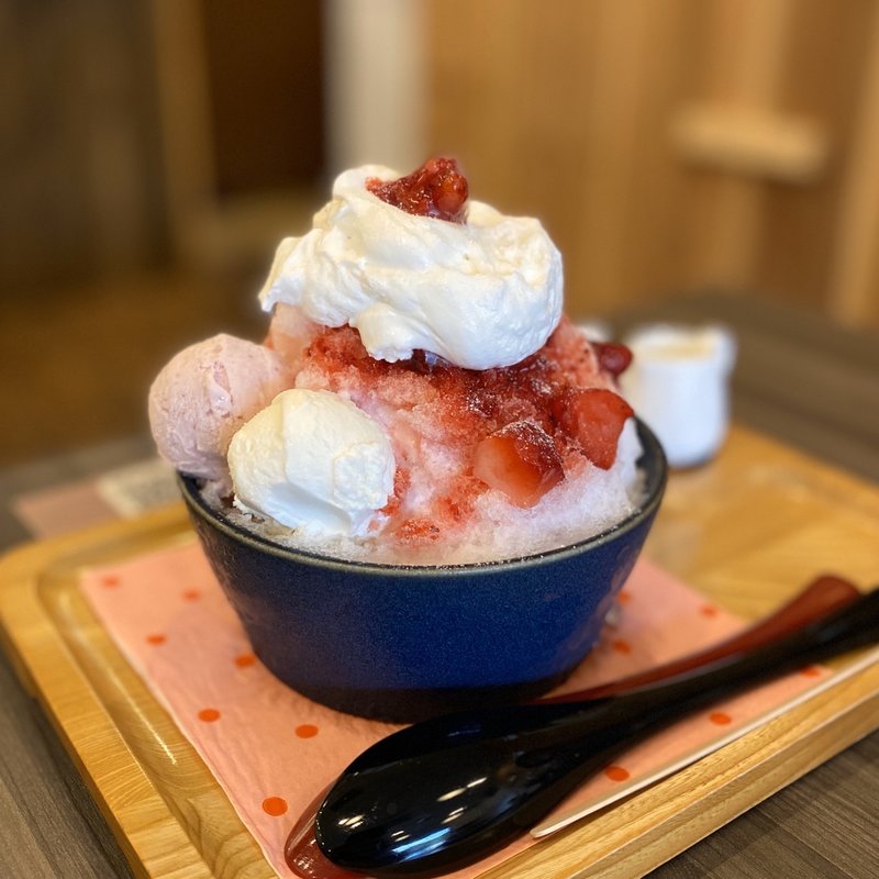 かき氷(おとなの苺)(ラズベリーパイジェラート工房)