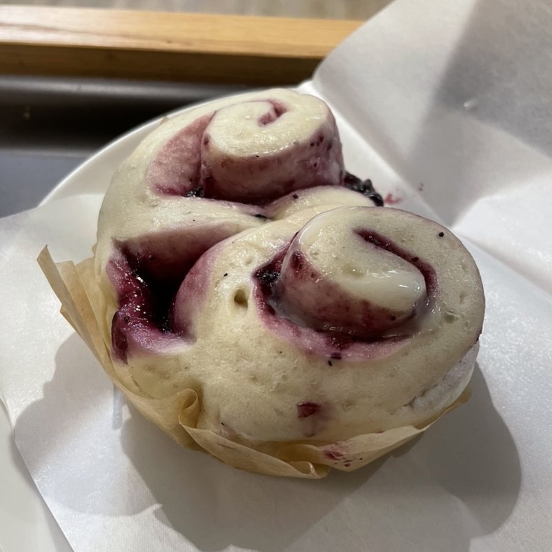 もちもちブルーベリーブレッド(スターバックス・コーヒー　都営神保町駅店)