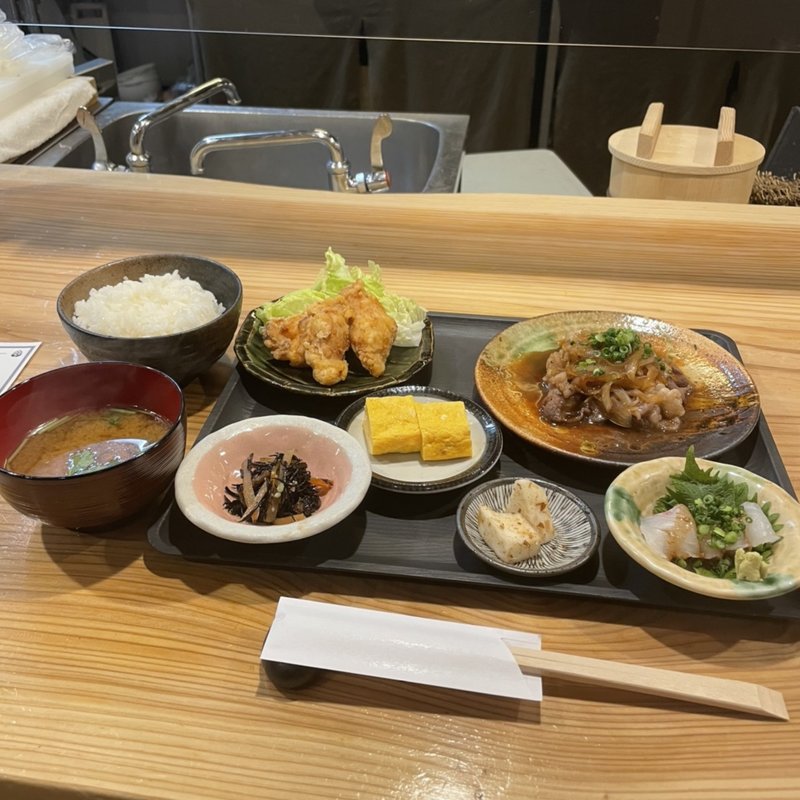 松毬の定食(ごはんや松毬)