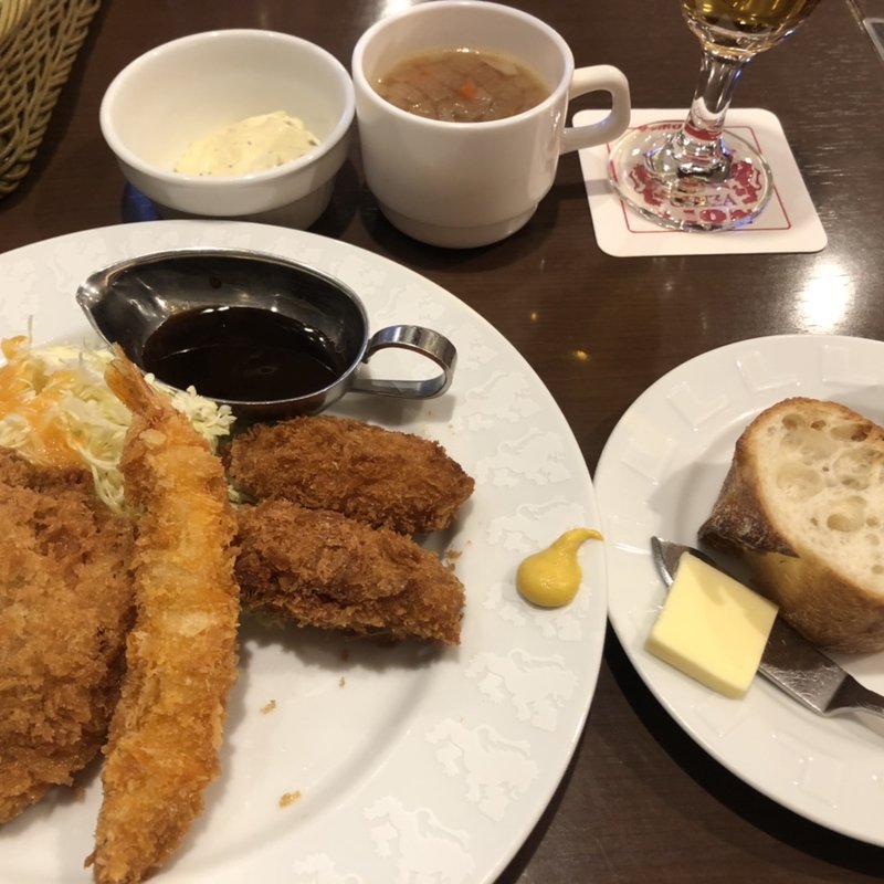 ミックスフライランチ(銀座ライオン 上野西郷会館店)