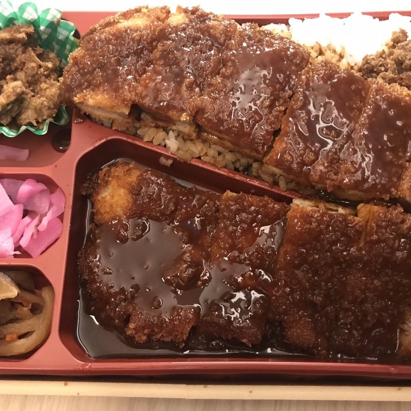 わらじとんかつ弁当(矢場とん 東京駅グランルーフ店 )