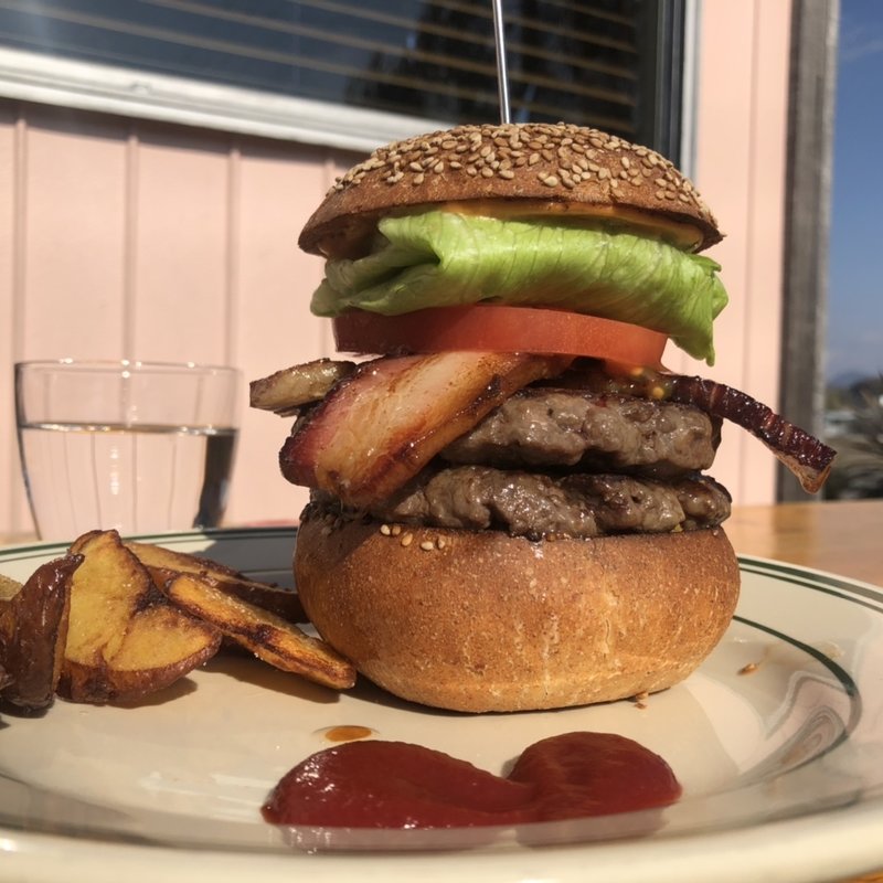 ダブルバーガー（ベーコン　トッピング）(DAKOTA ・RUSTIC TABLE・)