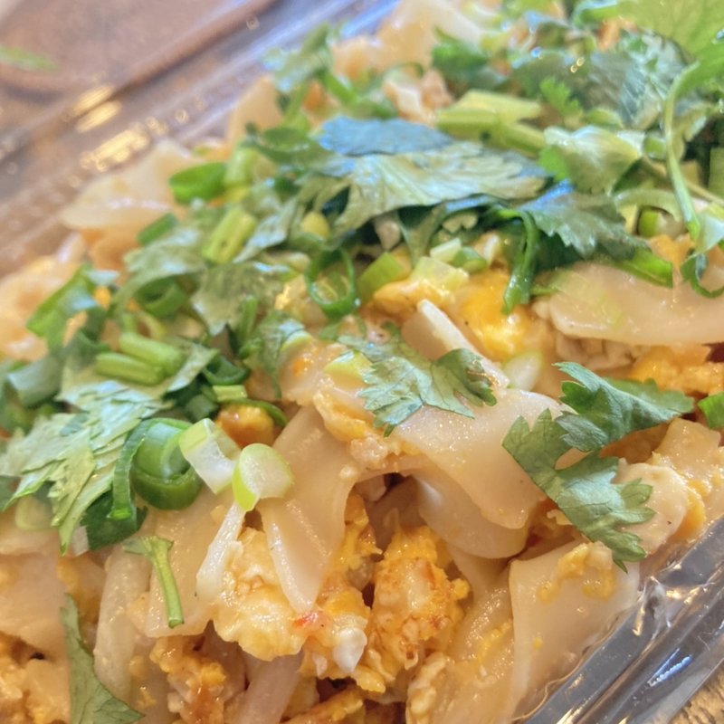 パッキーマオ(タイ屋台料理ヌードル＆ライス TUKTUK （タイヤタイリョウリヌードルアンドライス トゥクトゥク）)