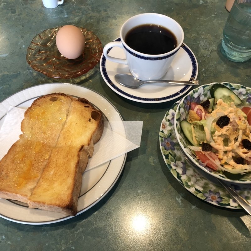 モーニング（サラダ付き）(凡智)