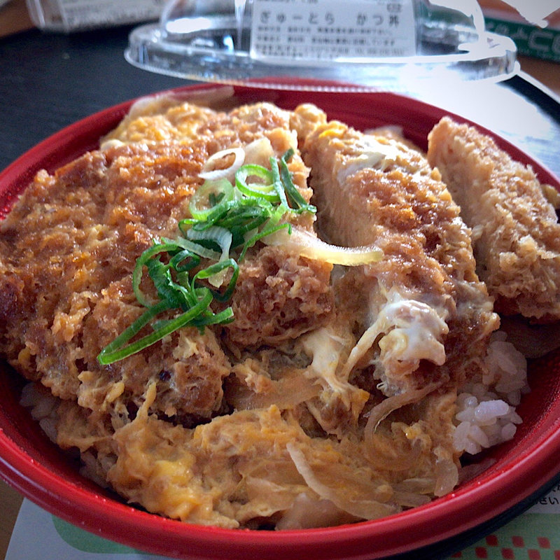 ぎゅーとら かつ丼(ぎゅーとら ラブリー平田店)