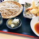 天ぷらそば(日本料理と蕎麦　冴沙 （ササ）)