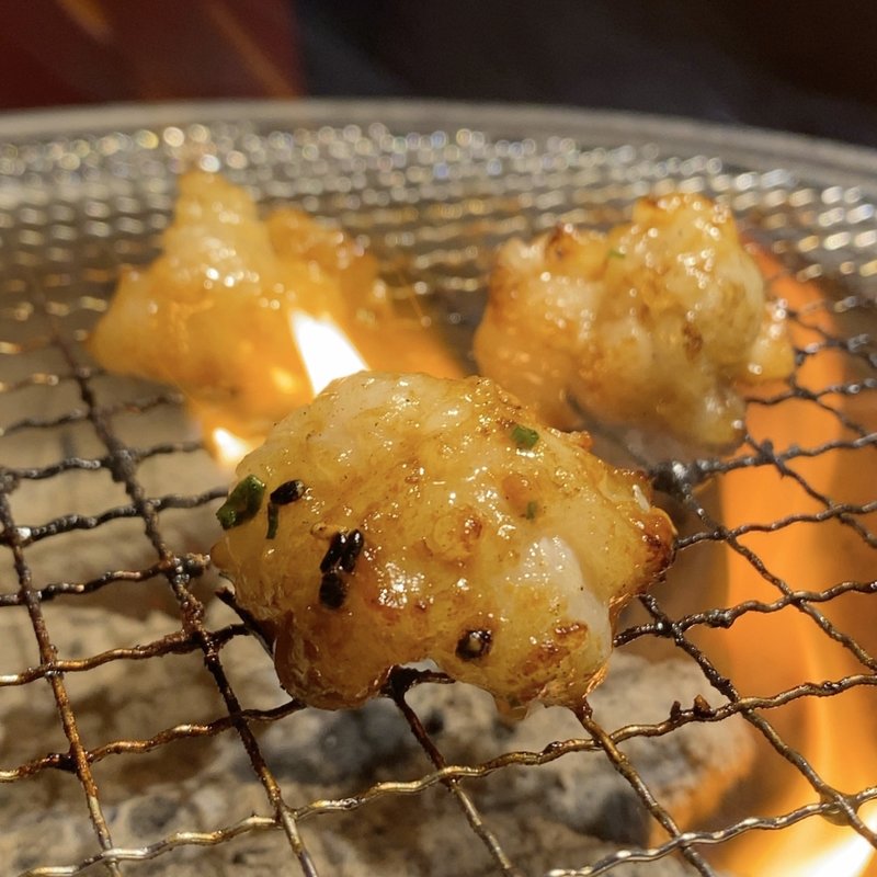 ホルモン(七輪焼肉 縁)