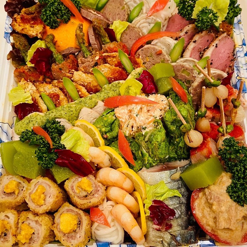 テイクアウト　オードブル盛り合わせ(ガストロノミーア　サバニー)