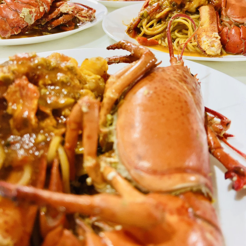 活オマール海老のスパゲティ(ガストロノミーア　サバニー)