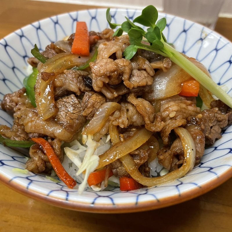 牛カルビ丼(ラーメン専科 竹末食堂)