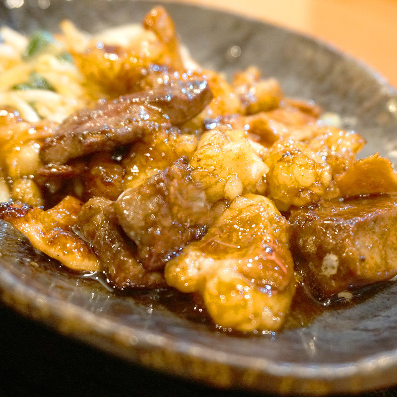 ミックスホルモン定食(天神ホルモン 今泉店)