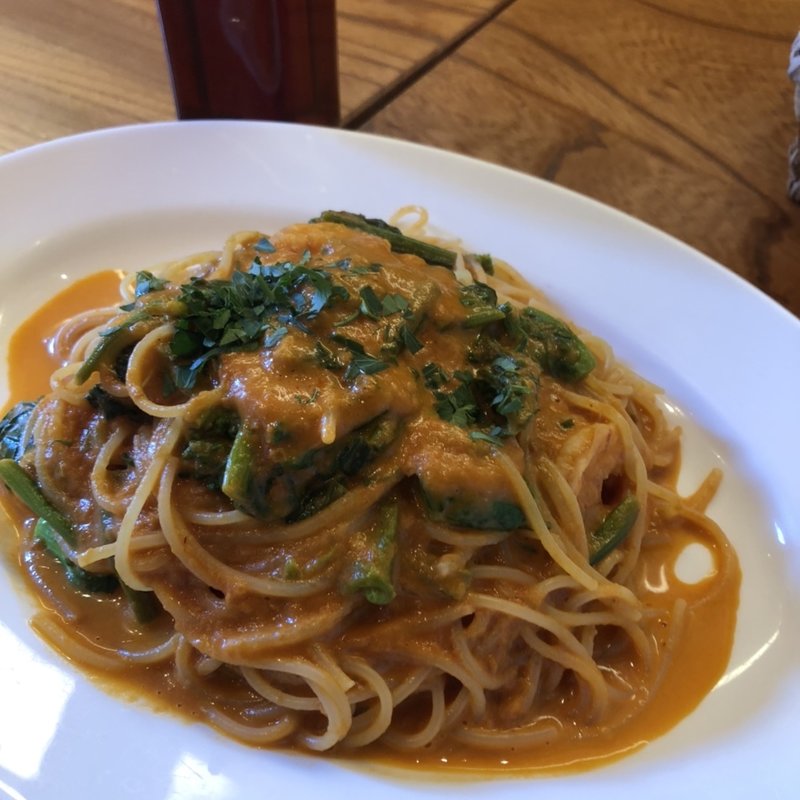 エビのトマトクリーム(トラットリア築地トミーナ)