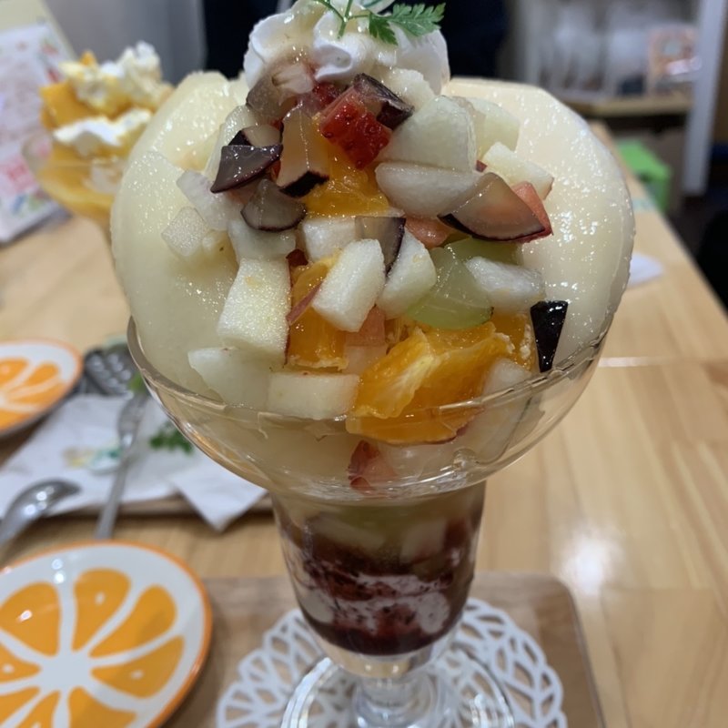 洋梨パフェ(フルーツスギ)